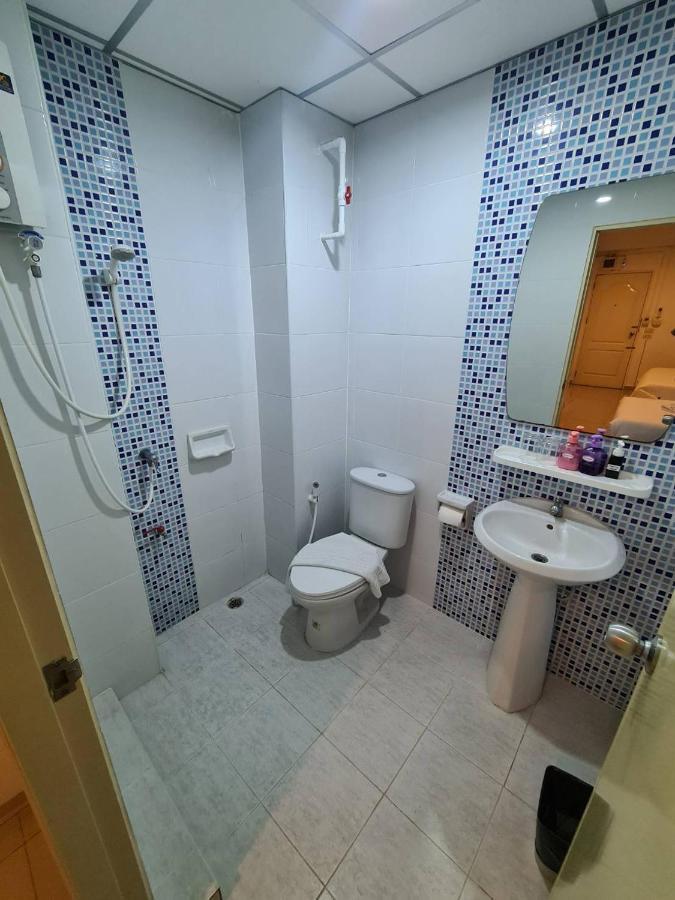 Hotel 2Bedtel à Bangkok Extérieur photo