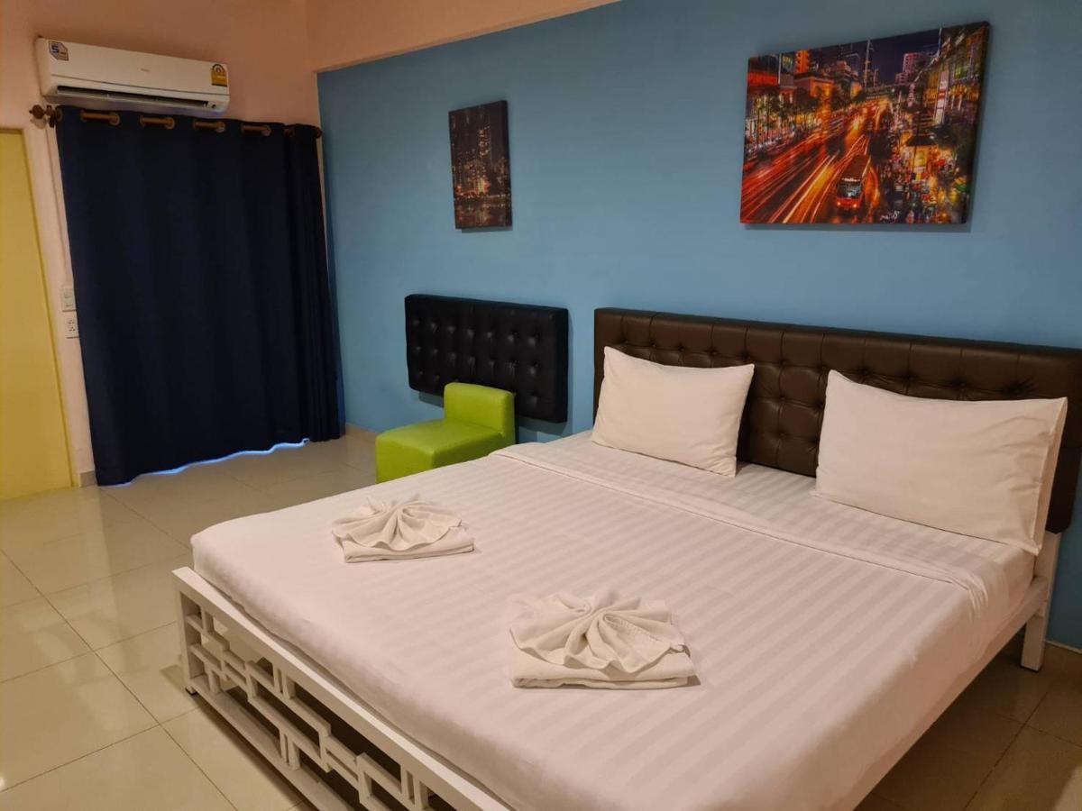 Hotel 2Bedtel à Bangkok Extérieur photo